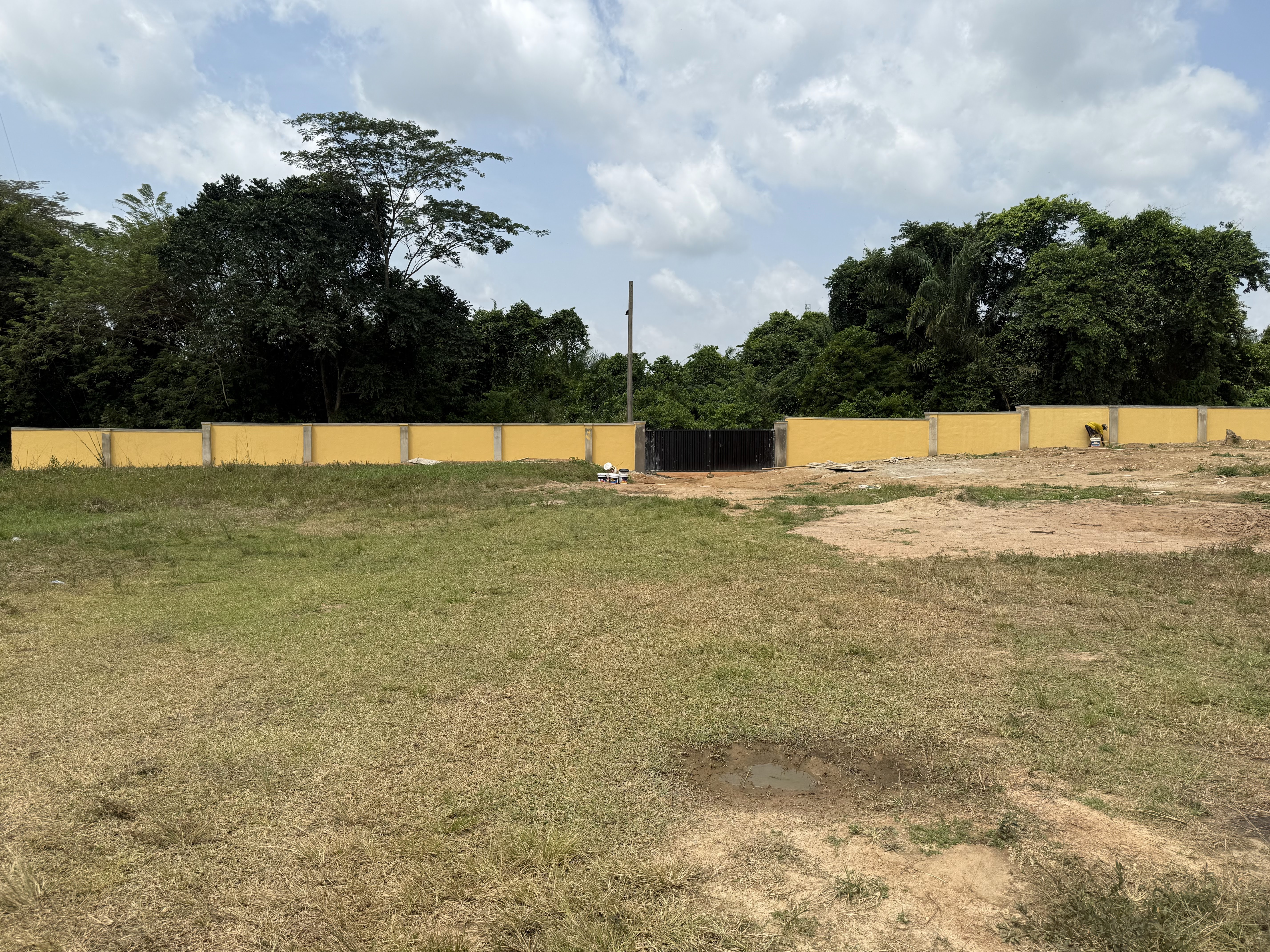 New perimeter wall with gate at the school compound, Onipe